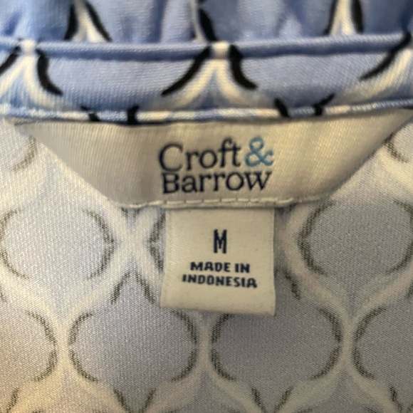 Bundle of 3 women’s sleeveless shirts - Picture 4 of 10